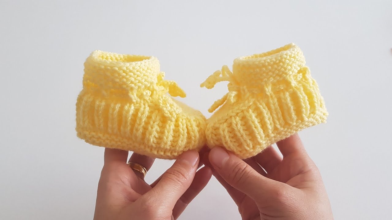Botinhas em Crochê para Bebê Amarela